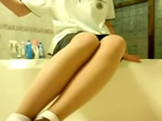 Masturbação de garota de Taiwan no banheiro