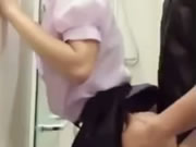 Tailandês estudante foda com chuveiro